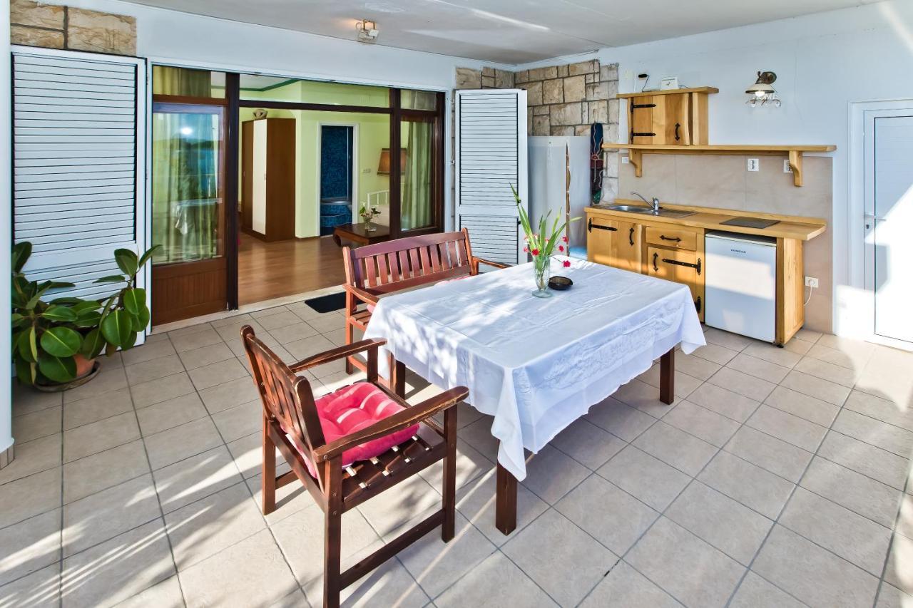 Apartments Villa Marcelina フヴァル エクステリア 写真