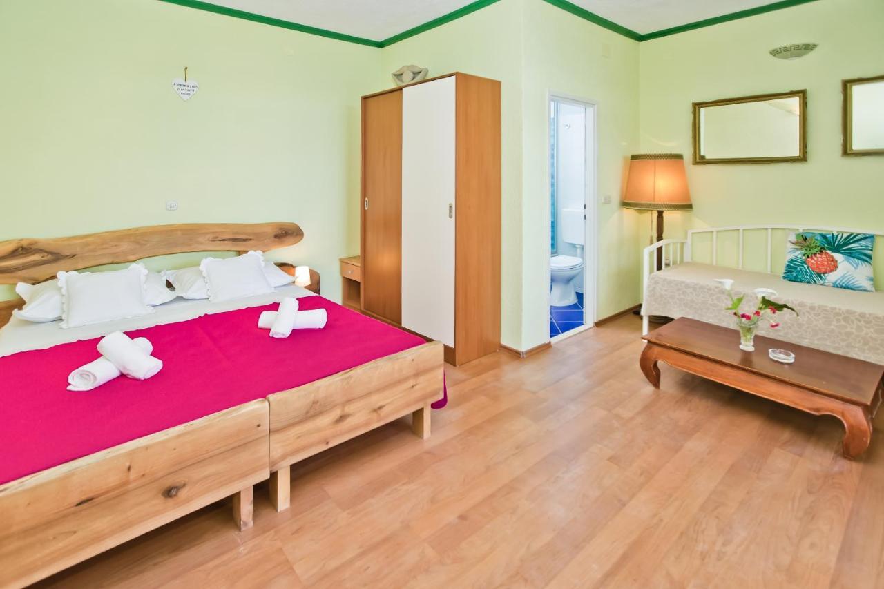 Apartments Villa Marcelina フヴァル エクステリア 写真