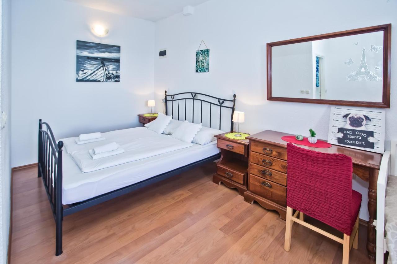 Apartments Villa Marcelina フヴァル エクステリア 写真