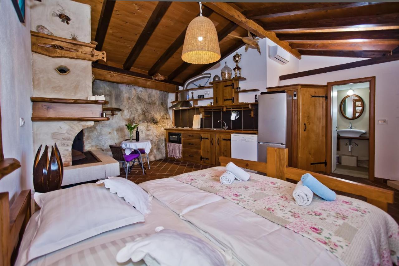 Apartments Villa Marcelina フヴァル エクステリア 写真