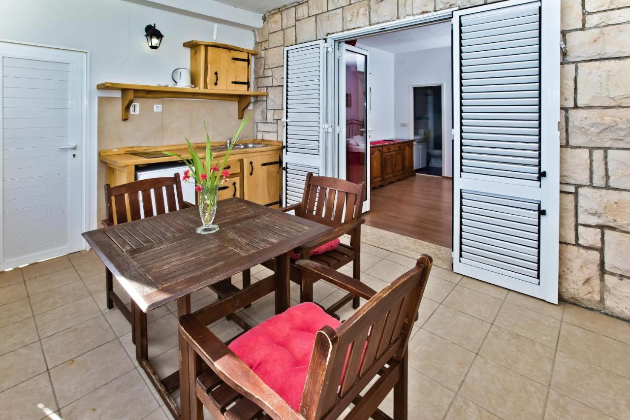 Apartments Villa Marcelina フヴァル エクステリア 写真