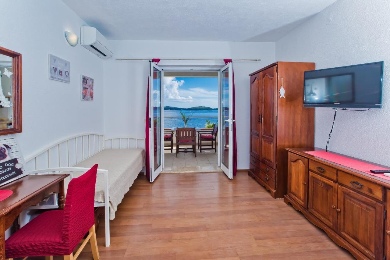Apartments Villa Marcelina フヴァル エクステリア 写真